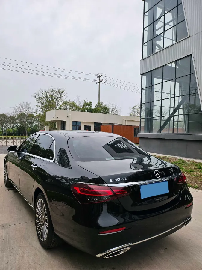 2021 Mercedes-Benz E Class 2.0T 258HP L4 9AT,autocango,china used car exporter,china ev exporter,chinese used car exporter,chinese used ev exporter