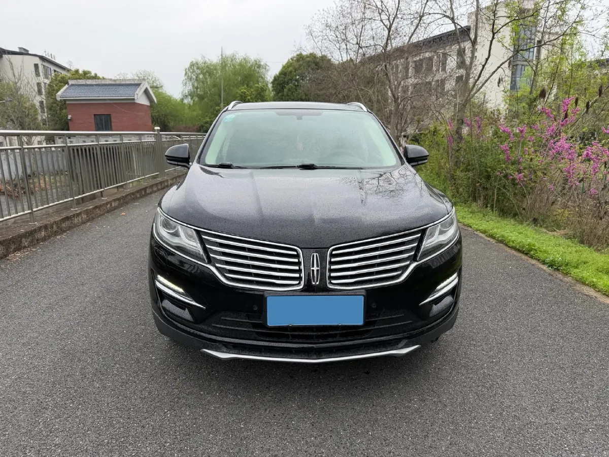 2017 Lincoln MKC 2.0T 203HP L4 6AT,autocango,china used car exporter,china ev exporter,chinese used car exporter,chinese used ev exporter