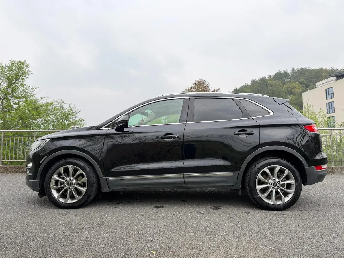2017 Lincoln MKC 2.0T 203HP L4 6AT,autocango,china used car exporter,china ev exporter,chinese used car exporter,chinese used ev exporter