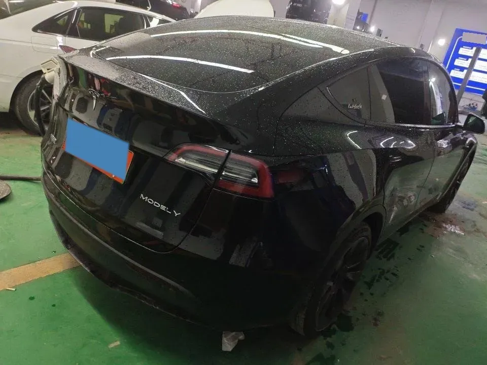 2022 Tesla Model Y BEV 60KWH,autocango,china used car exporter,china ev exporter,chinese used car exporter,chinese used ev exporter