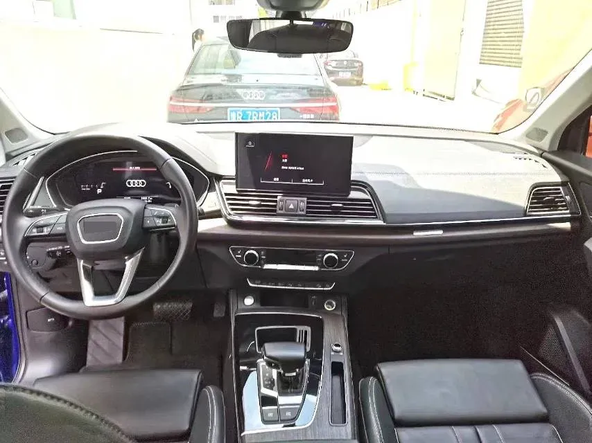 2021 Audi Q5L 2.0T 252HP L4 7DCT,autocango,china used car exporter,china ev exporter,chinese used car exporter,chinese used ev exporter