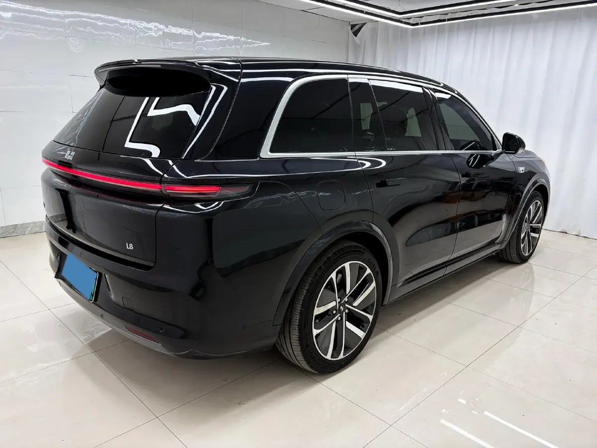 2024 Volvo S60 2.0T 197HP L4 7DCT,autocango,china used car exporter,china ev exporter,chinese used car exporter,chinese used ev exporter