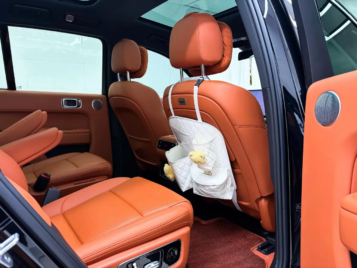 2024 Volvo S60 2.0T 197HP L4 7DCT,autocango,china used car exporter,china ev exporter,chinese used car exporter,chinese used ev exporter