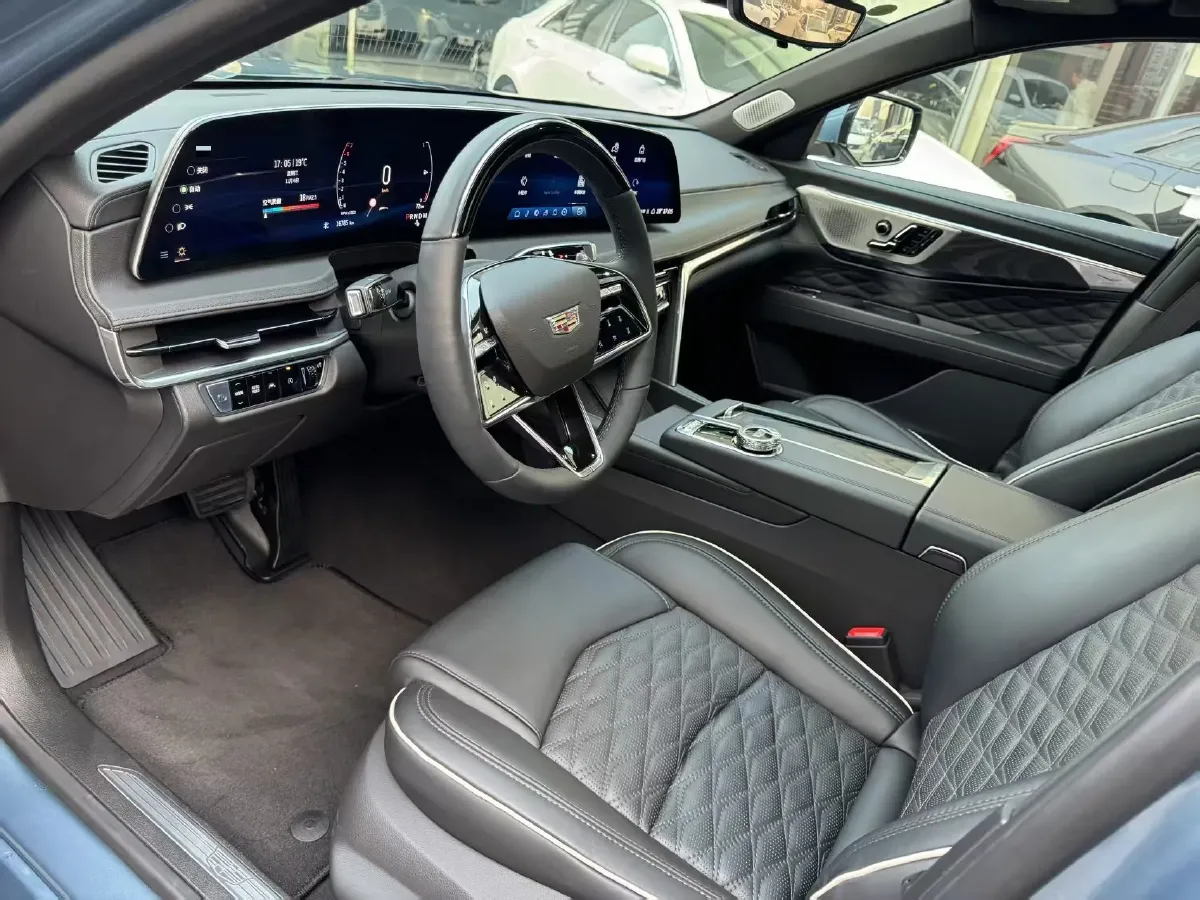 2023 Cadillac CT6 2.0T 237HP L4 10AT,autocango,china used car exporter,china ev exporter,chinese used car exporter,chinese used ev exporter