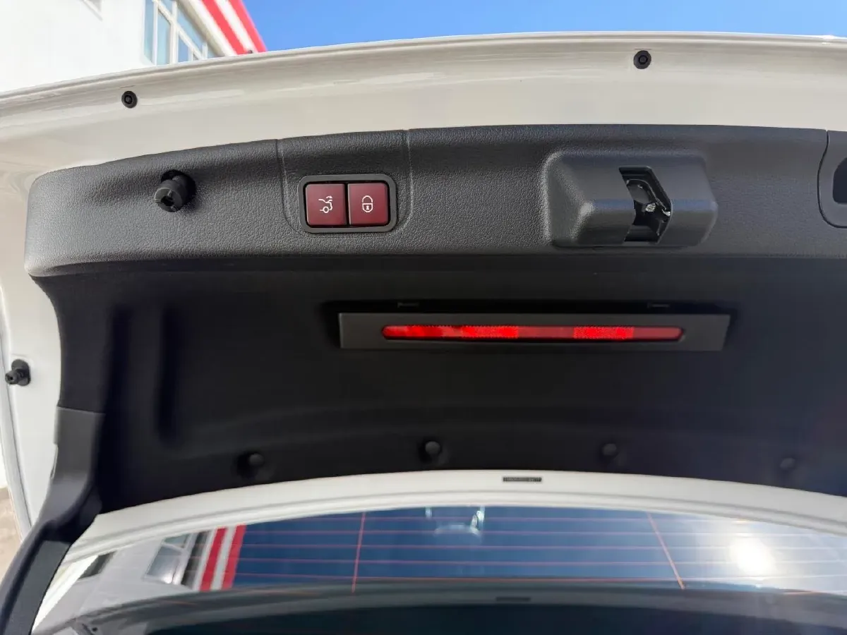 2025 Mercedes-Benz C Class 1.5T 204HP L4 9AT,autocango,china used car exporter,china ev exporter,chinese used car exporter,chinese used ev exporter