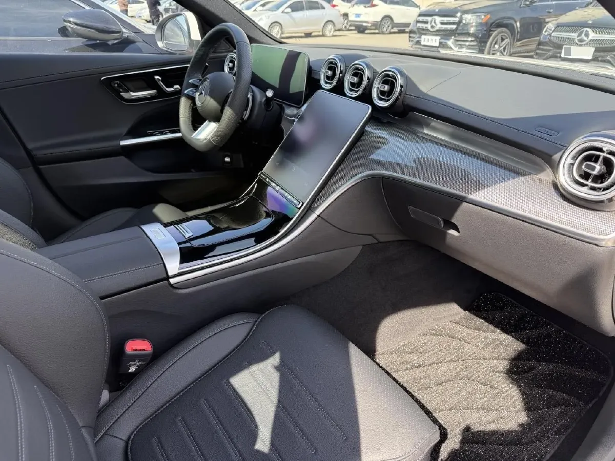 2025 Mercedes-Benz C Class 1.5T 204HP L4 9AT,autocango,china used car exporter,china ev exporter,chinese used car exporter,chinese used ev exporter