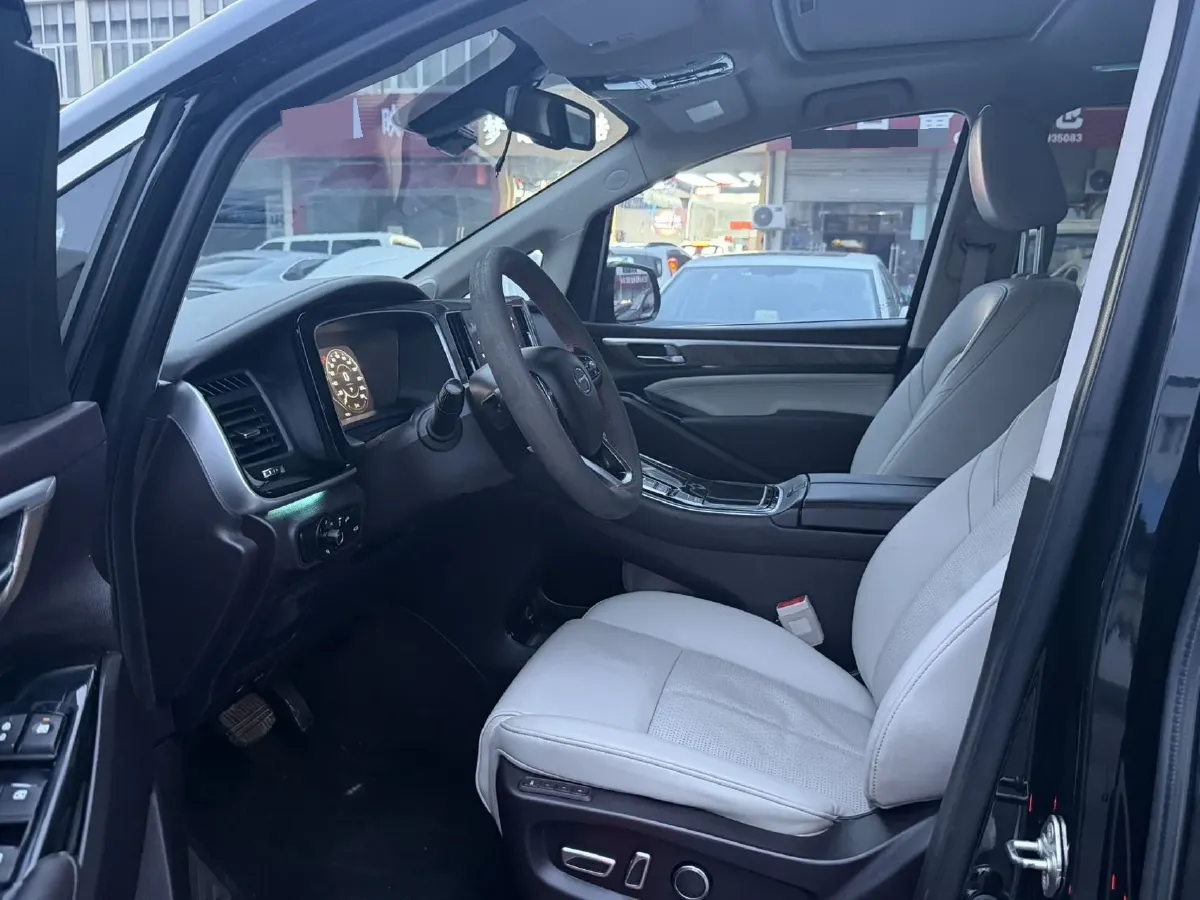 2021 GAC Trumpchi M8 2.0T 252HP L4 8AT,autocango,china used car exporter,china ev exporter,chinese used car exporter,chinese used ev exporter