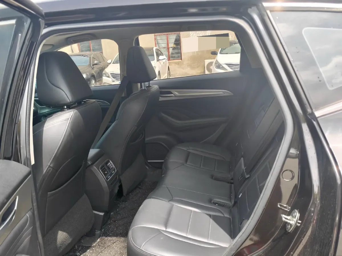 2020 Haval F7 2.0T 224HP L4 7DCT,autocango,china used car exporter,china ev exporter,chinese used car exporter,chinese used ev exporter