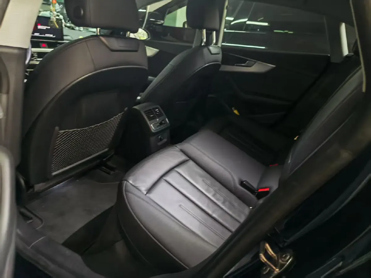 2021 Audi A5 2.0T 204HP L4 7DCT,autocango,china used car exporter,china ev exporter,chinese used car exporter,chinese used ev exporter