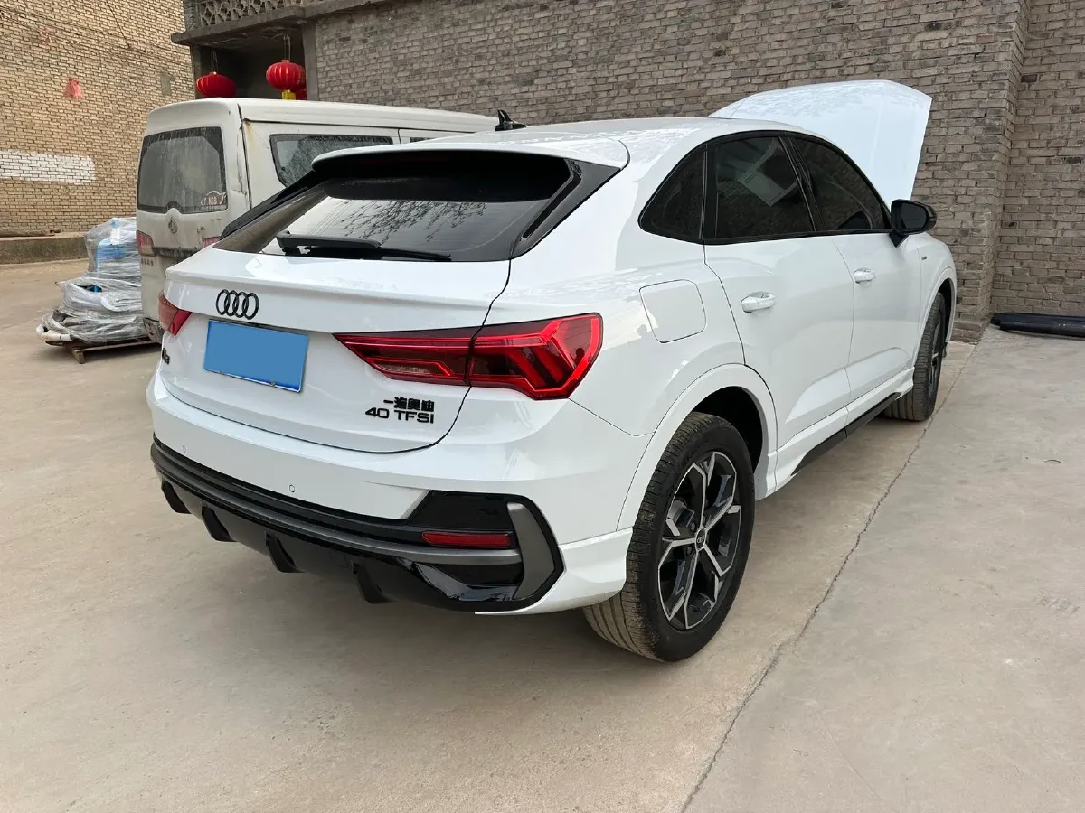 2024 Audi Q3 Sportback 2.0T 186HP L4 7DCT,autocango,china used car exporter,china ev exporter,chinese used car exporter,chinese used ev exporter