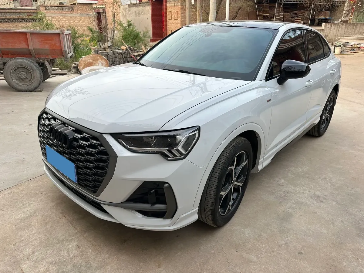 2024 Audi Q3 Sportback 2.0T 186HP L4 7DCT,autocango,china used car exporter,china ev exporter,chinese used car exporter,chinese used ev exporter