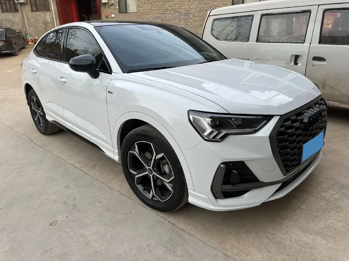 2024 Audi Q3 Sportback 2.0T 186HP L4 7DCT,autocango,china used car exporter,china ev exporter,chinese used car exporter,chinese used ev exporter