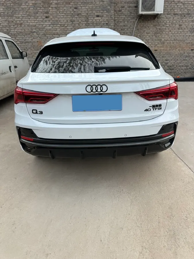 2024 Audi Q3 Sportback 2.0T 186HP L4 7DCT,autocango,china used car exporter,china ev exporter,chinese used car exporter,chinese used ev exporter