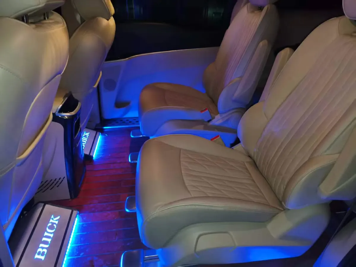 2023 Buick GL8 2.0T 237HP L4 9AT,autocango,china used car exporter,china ev exporter,chinese used car exporter,chinese used ev exporter