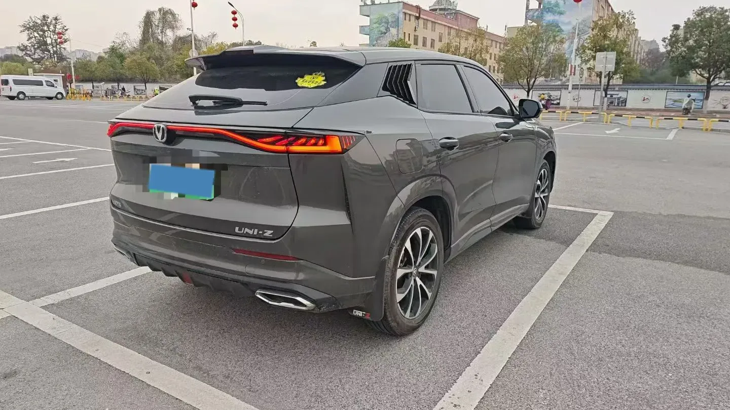 2024 ChangAn UNI-Z 1.5L 98HP L4 E-CVT PHEV 18.4KWH,autocango,china used car exporter,china ev exporter,chinese used car exporter,chinese used ev exporter