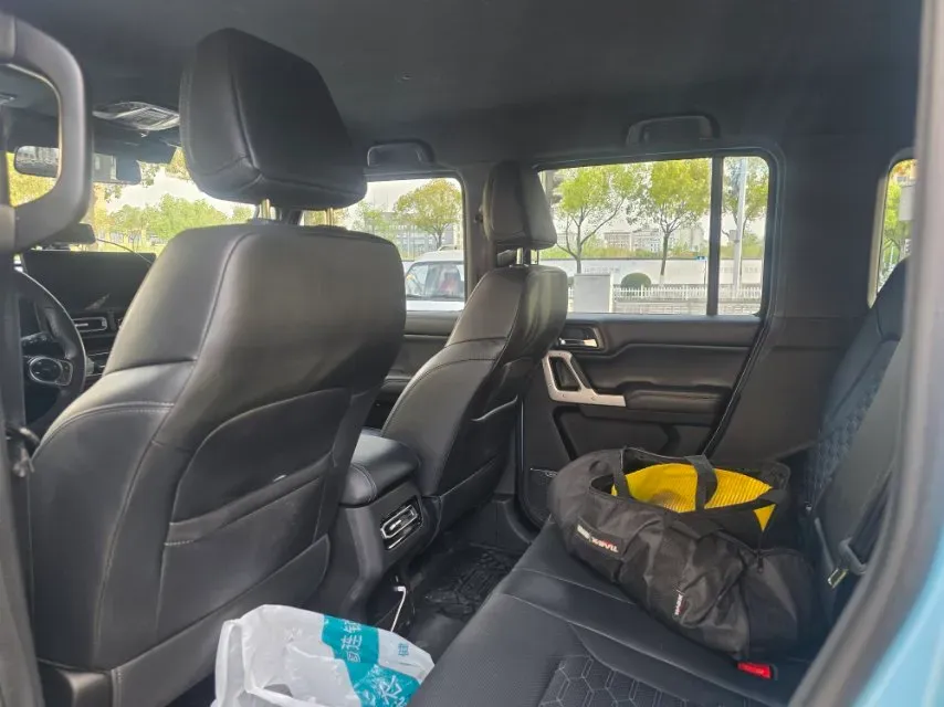 2025 212 212 T01 2.0T 252HP L4 8AT,autocango,china used car exporter,china ev exporter,chinese used car exporter,chinese used ev exporter