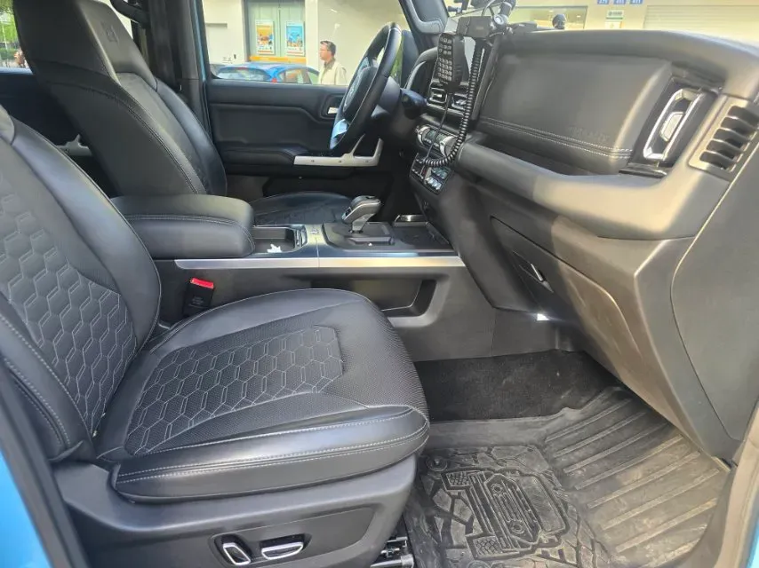 2025 212 212 T01 2.0T 252HP L4 8AT,autocango,china used car exporter,china ev exporter,chinese used car exporter,chinese used ev exporter