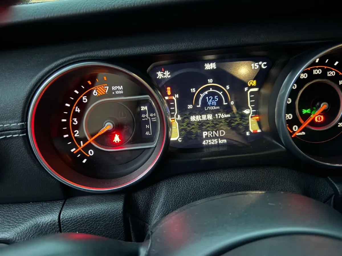 2019 Jeep Wrangler 2.0T 266HP L4 8AT,autocango,china used car exporter,china ev exporter,chinese used car exporter,chinese used ev exporter