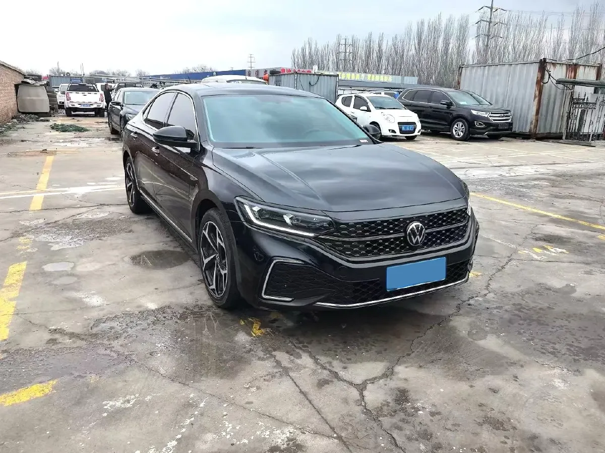 2023 Volkswagen Passat 2.0T 186HP L4 7DCT,autocango,china used car exporter,china ev exporter,chinese used car exporter,chinese used ev exporter