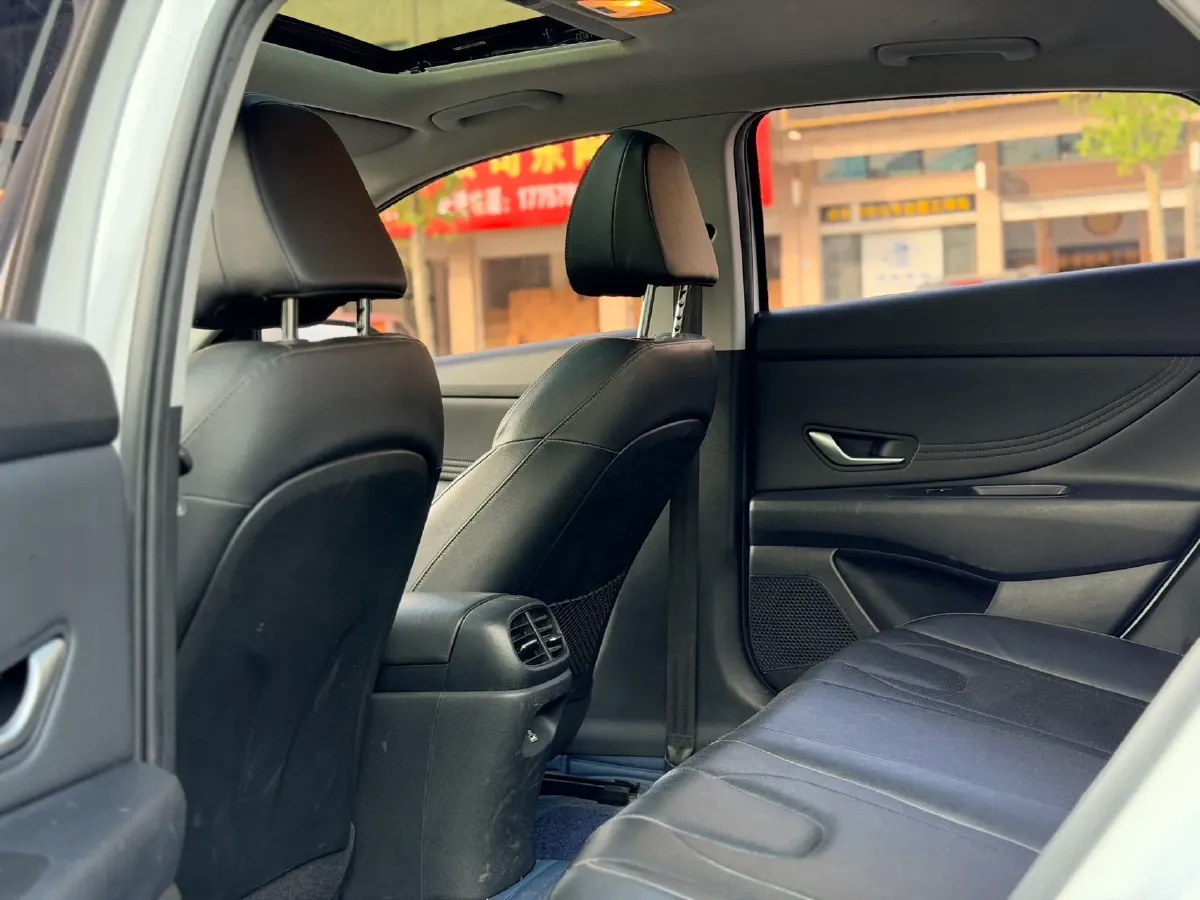 2022 Hyundai Elantra 1.5L 115HP L4 CVT,autocango,china used car exporter,china ev exporter,chinese used car exporter,chinese used ev exporter