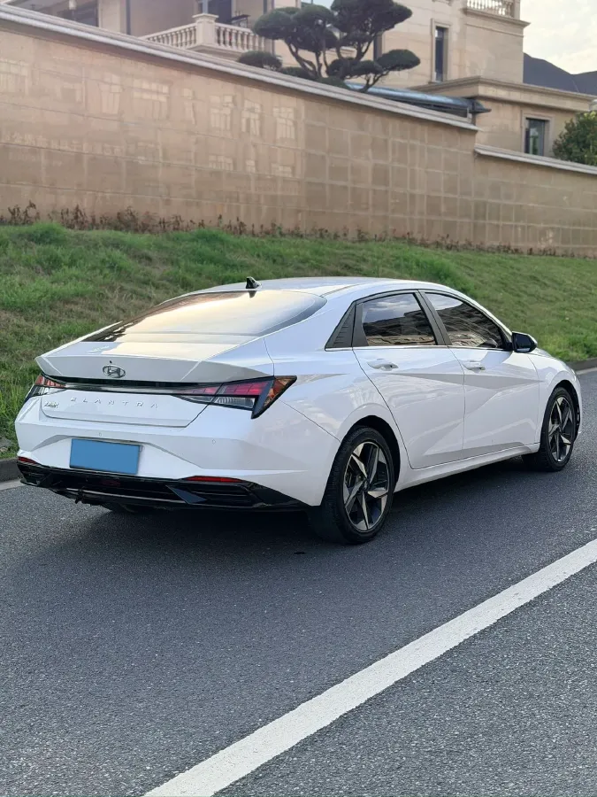 2022 Hyundai Elantra 1.5L 115HP L4 CVT,autocango,china used car exporter,china ev exporter,chinese used car exporter,chinese used ev exporter