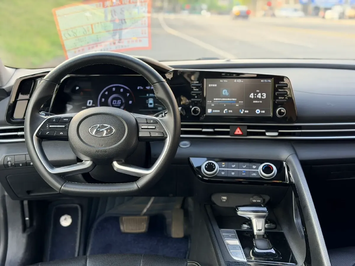 2022 Hyundai Elantra 1.5L 115HP L4 CVT,autocango,china used car exporter,china ev exporter,chinese used car exporter,chinese used ev exporter