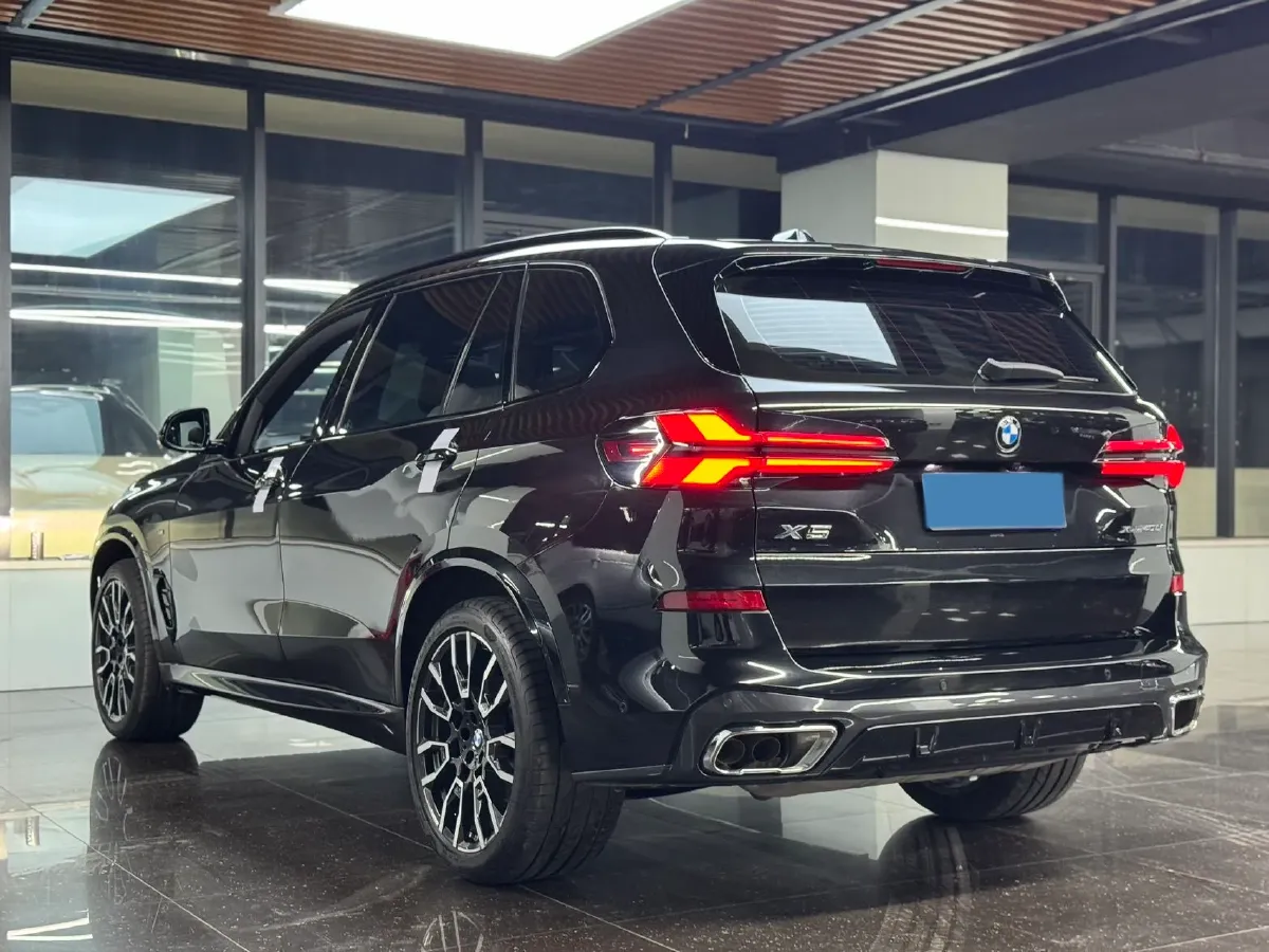 2023 BMW X5 3.0T 381HP L6 8AT,autocango,china used car exporter,china ev exporter,chinese used car exporter,chinese used ev exporter