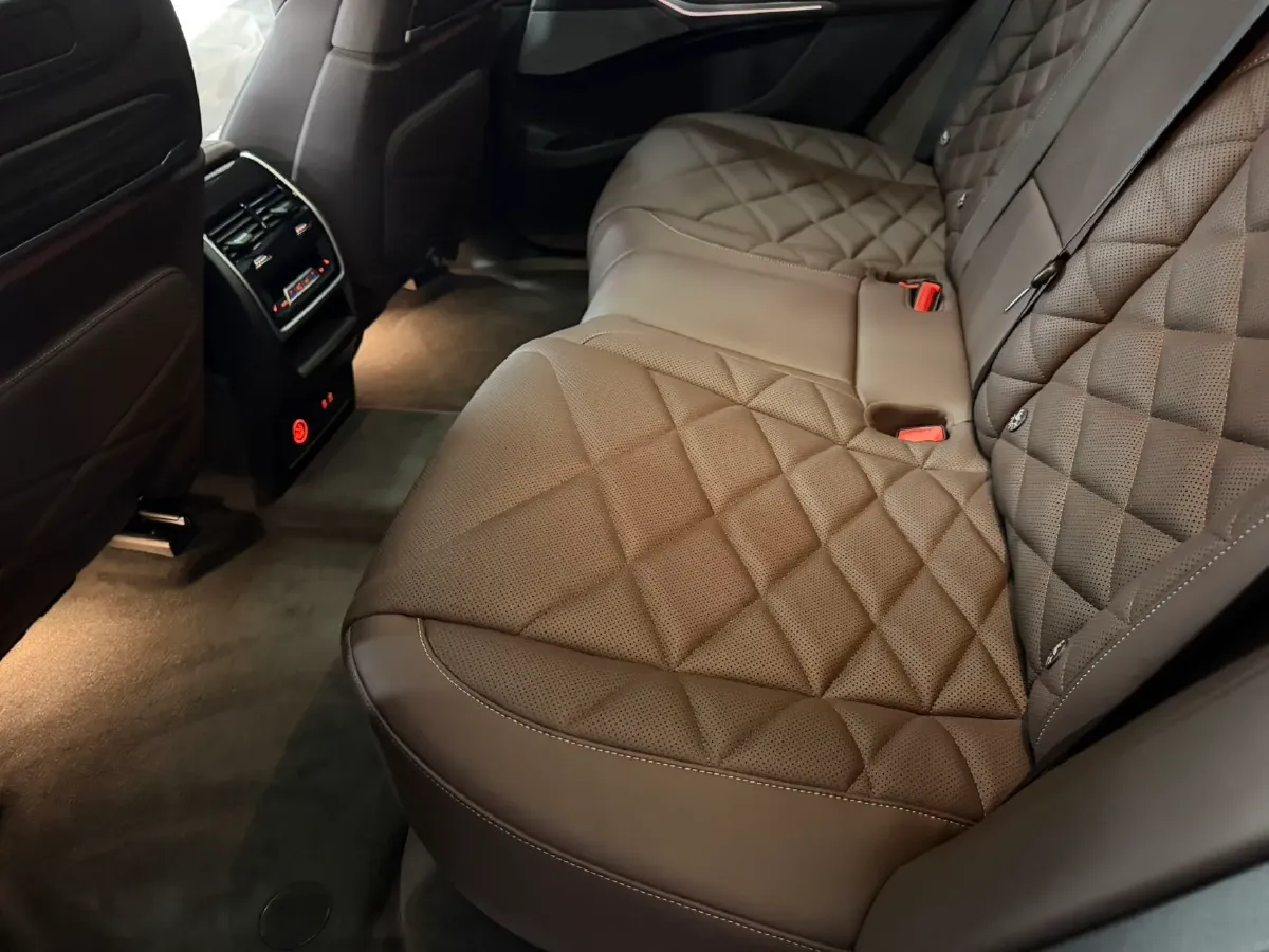 2023 BMW X5 3.0T 381HP L6 8AT,autocango,china used car exporter,china ev exporter,chinese used car exporter,chinese used ev exporter