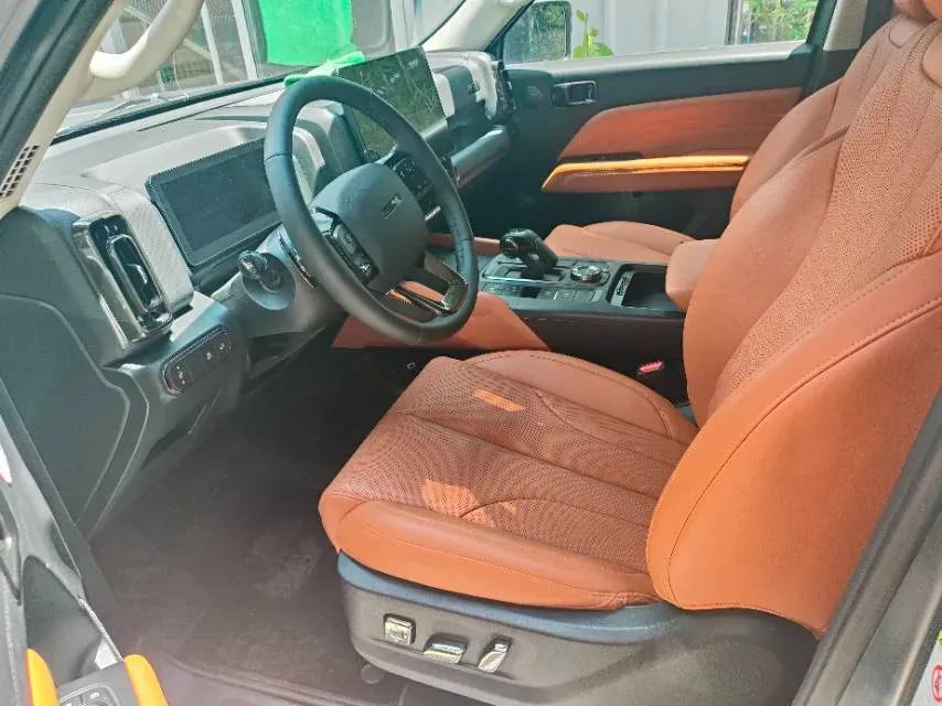 2024 Haval H9 2.0T 224HP L4 8AT,autocango,china used car exporter,china ev exporter,chinese used car exporter,chinese used ev exporter