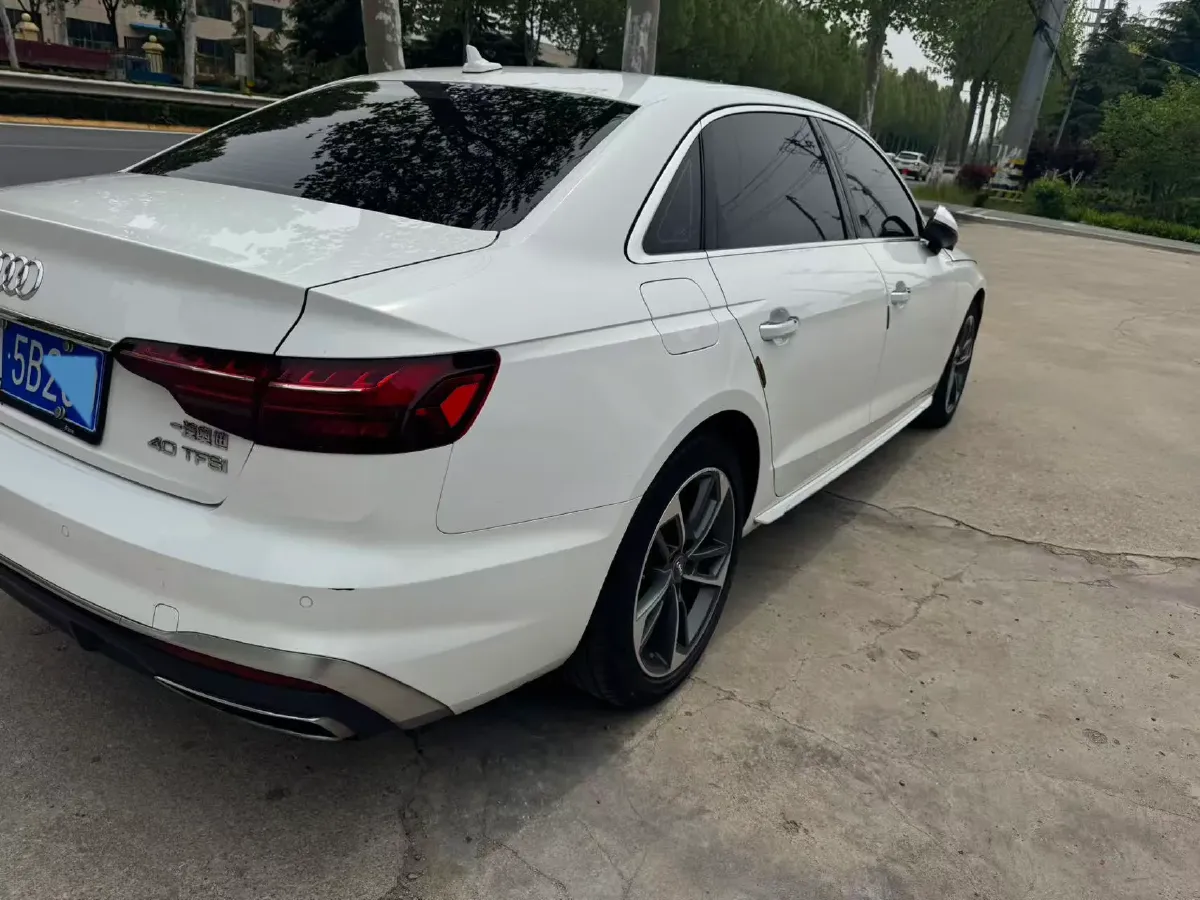 2020 Audi A4L 2.0T 190HP L4 7DCT,autocango,china used car exporter,china ev exporter,chinese used car exporter,chinese used ev exporter