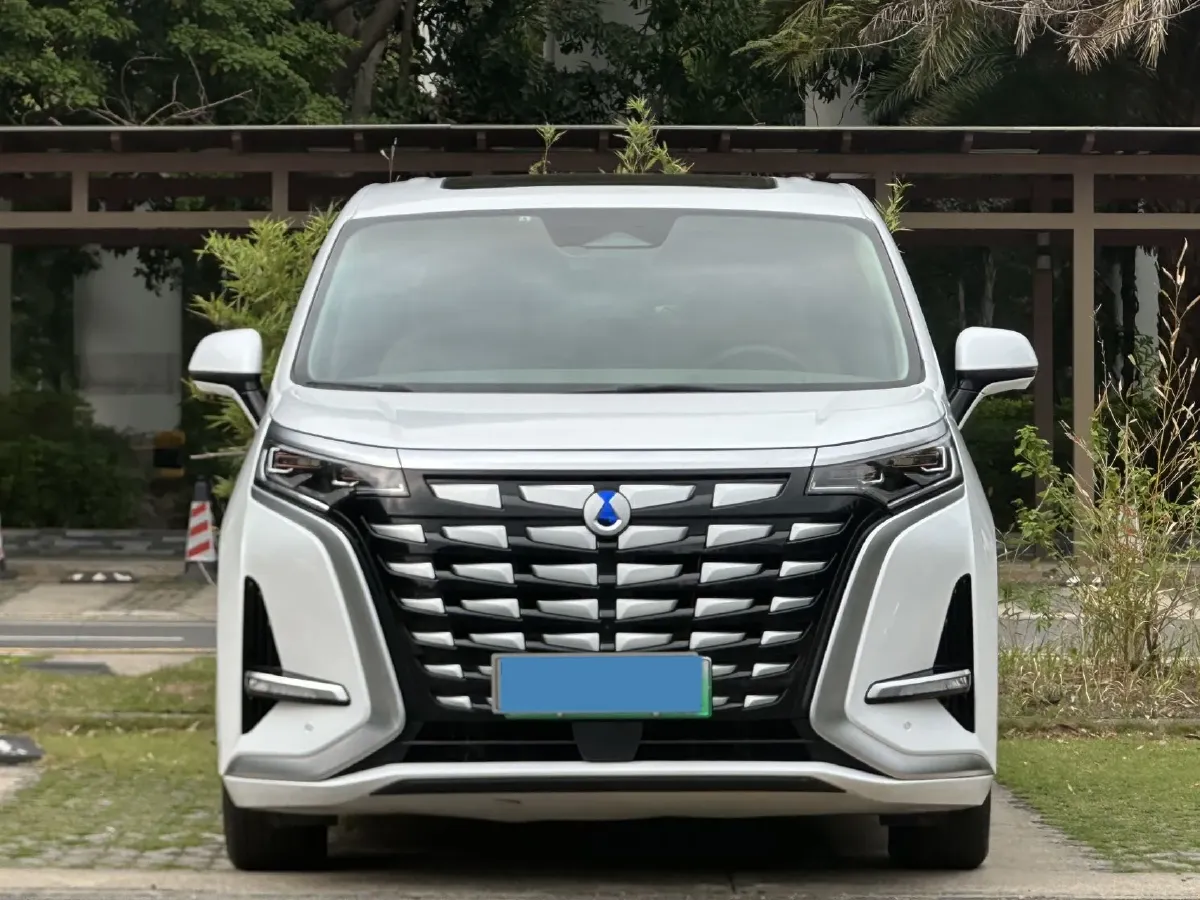 2022 Mercedes-Benz GLC Class 2.0T 197HP L4 9AT,autocango,china used car exporter,china ev exporter,chinese used car exporter,chinese used ev exporter