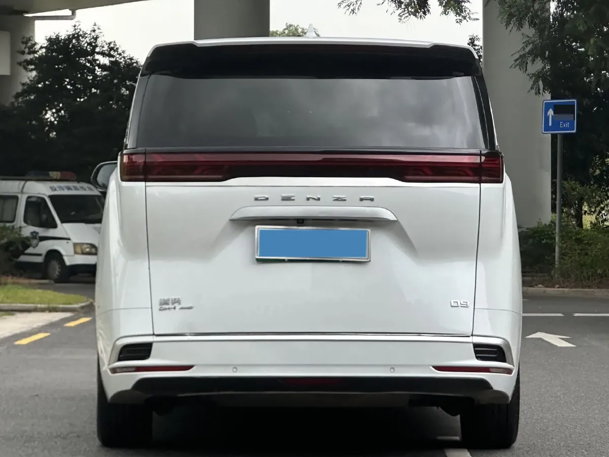 2022 Mercedes-Benz GLC Class 2.0T 197HP L4 9AT,autocango,china used car exporter,china ev exporter,chinese used car exporter,chinese used ev exporter