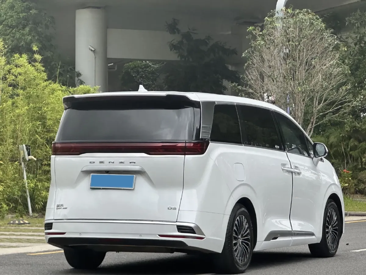 2022 Mercedes-Benz GLC Class 2.0T 197HP L4 9AT,autocango,china used car exporter,china ev exporter,chinese used car exporter,chinese used ev exporter