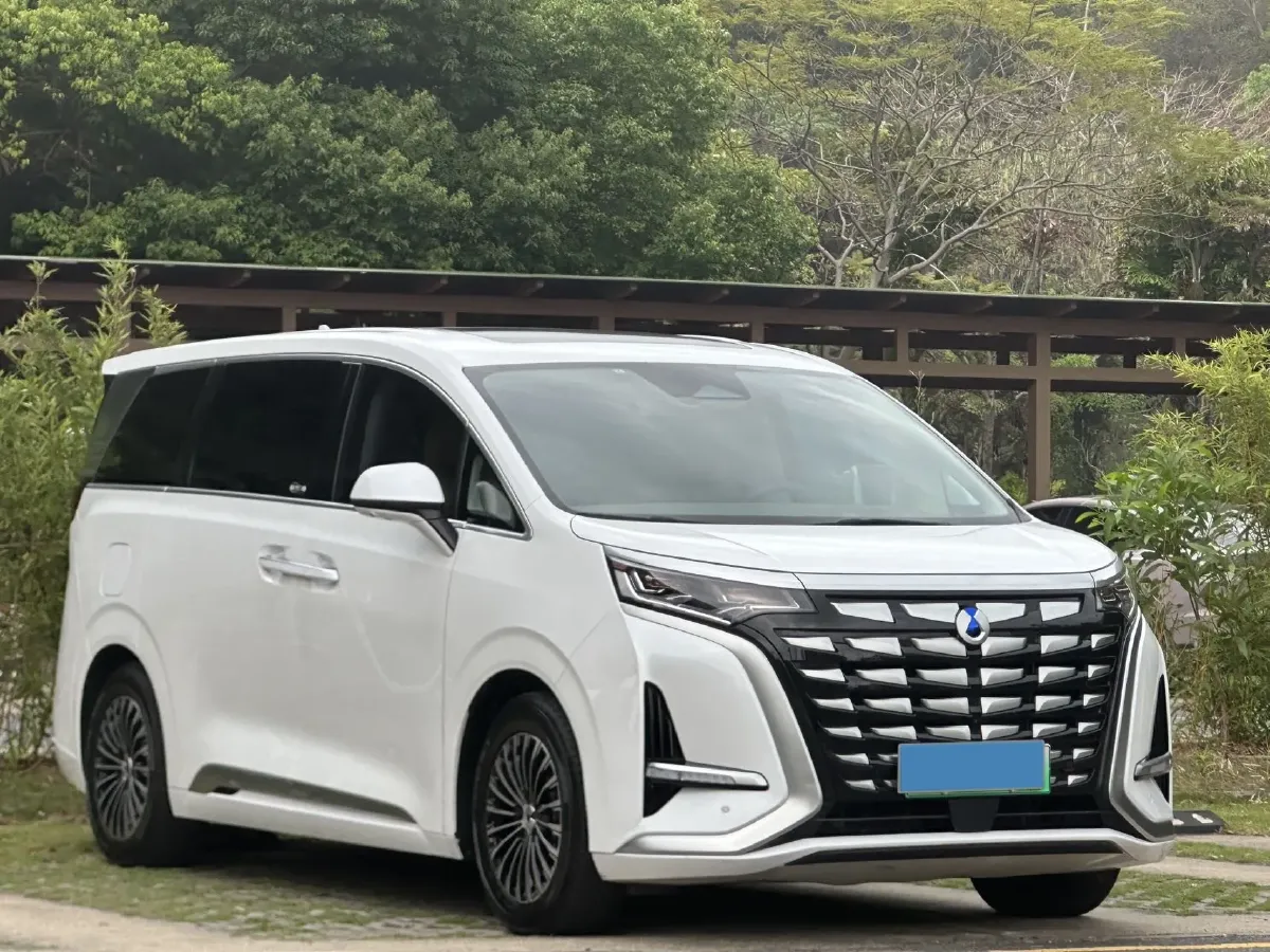 2022 Mercedes-Benz GLC Class 2.0T 197HP L4 9AT,autocango,china used car exporter,china ev exporter,chinese used car exporter,chinese used ev exporter