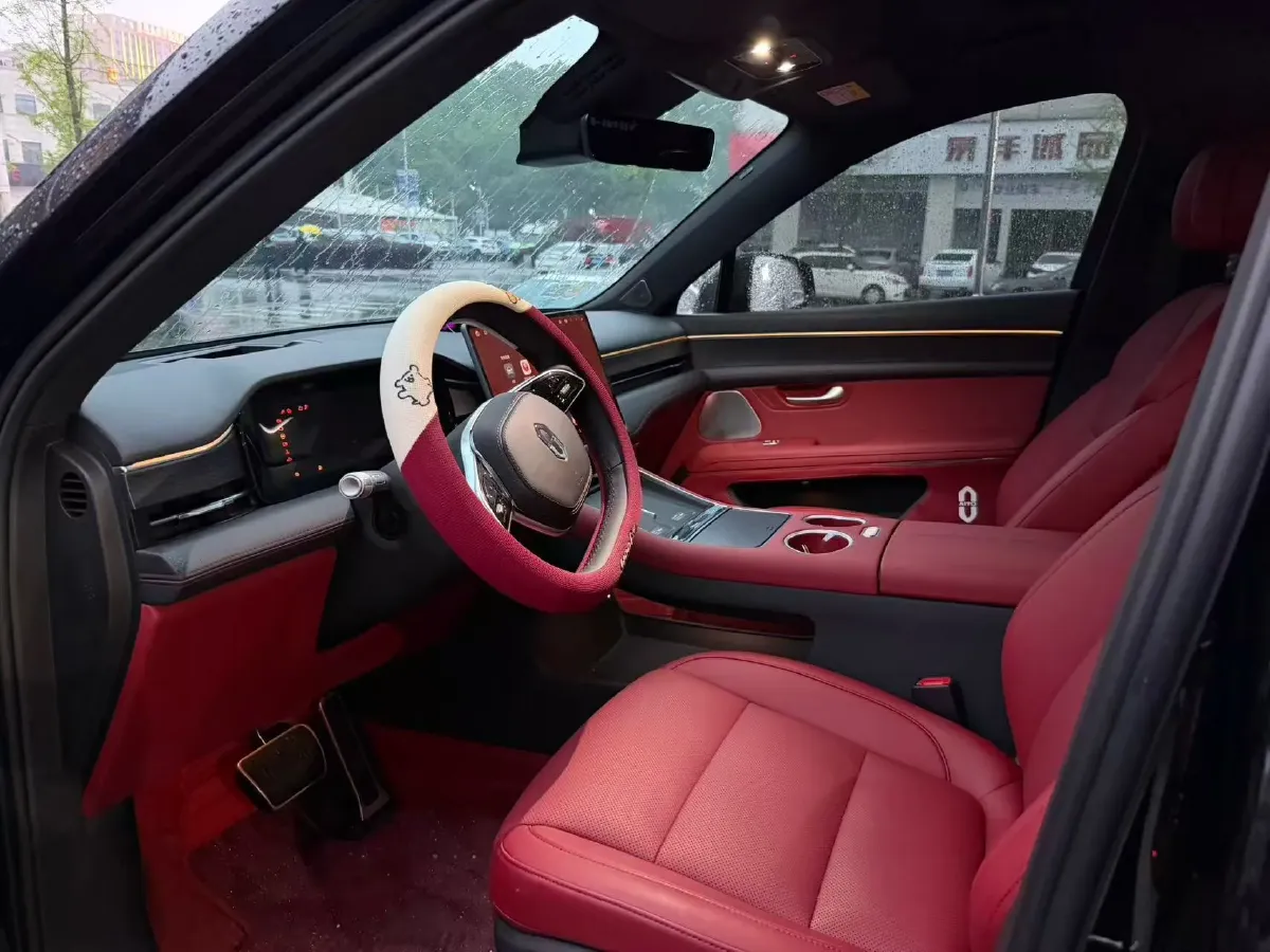 2025 AITO AITO M5 1.5T 152HP L4 REEV 42KWH,autocango,china used car exporter,china ev exporter,chinese used car exporter,chinese used ev exporter