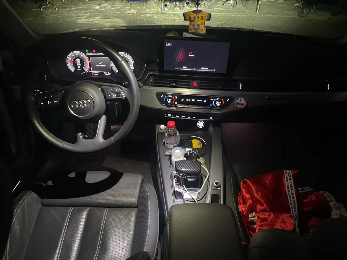 2020 Audi A4L 2.0T 190HP L4 7DCT,autocango,china used car exporter,china ev exporter,chinese used car exporter,chinese used ev exporter