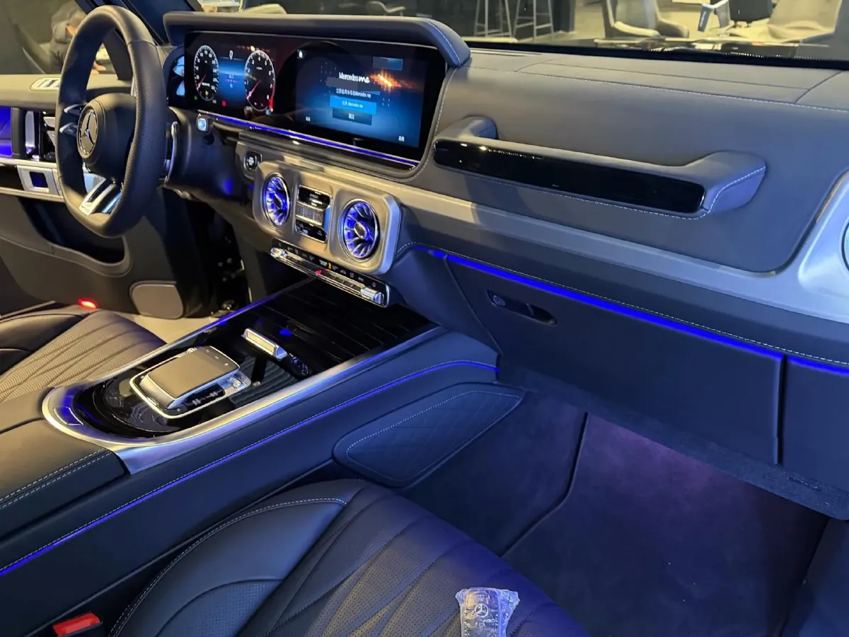 2025 Mercedes-Benz G AMG 4.0T 585HP V8 9AT,autocango,china used car exporter,china ev exporter,chinese used car exporter,chinese used ev exporter
