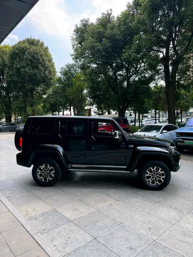 2023 Beijing BJ40 2.0T 224HP L4 8AT,autocango,china used car exporter,china ev exporter,chinese used car exporter,chinese used ev exporter