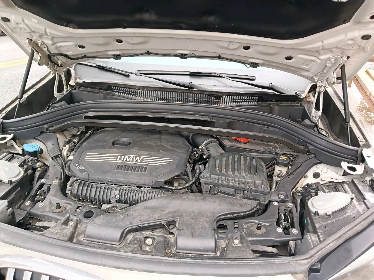 2020 BMW X1 2.0T 192HP L4 7DCT,autocango,china used car exporter,china ev exporter,chinese used car exporter,chinese used ev exporter