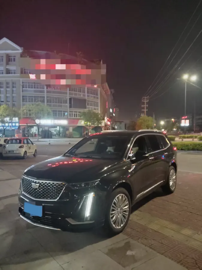2025 Cadillac XT6 2.0T 237HP L4 9AT,autocango,china used car exporter,china ev exporter,chinese used car exporter,chinese used ev exporter