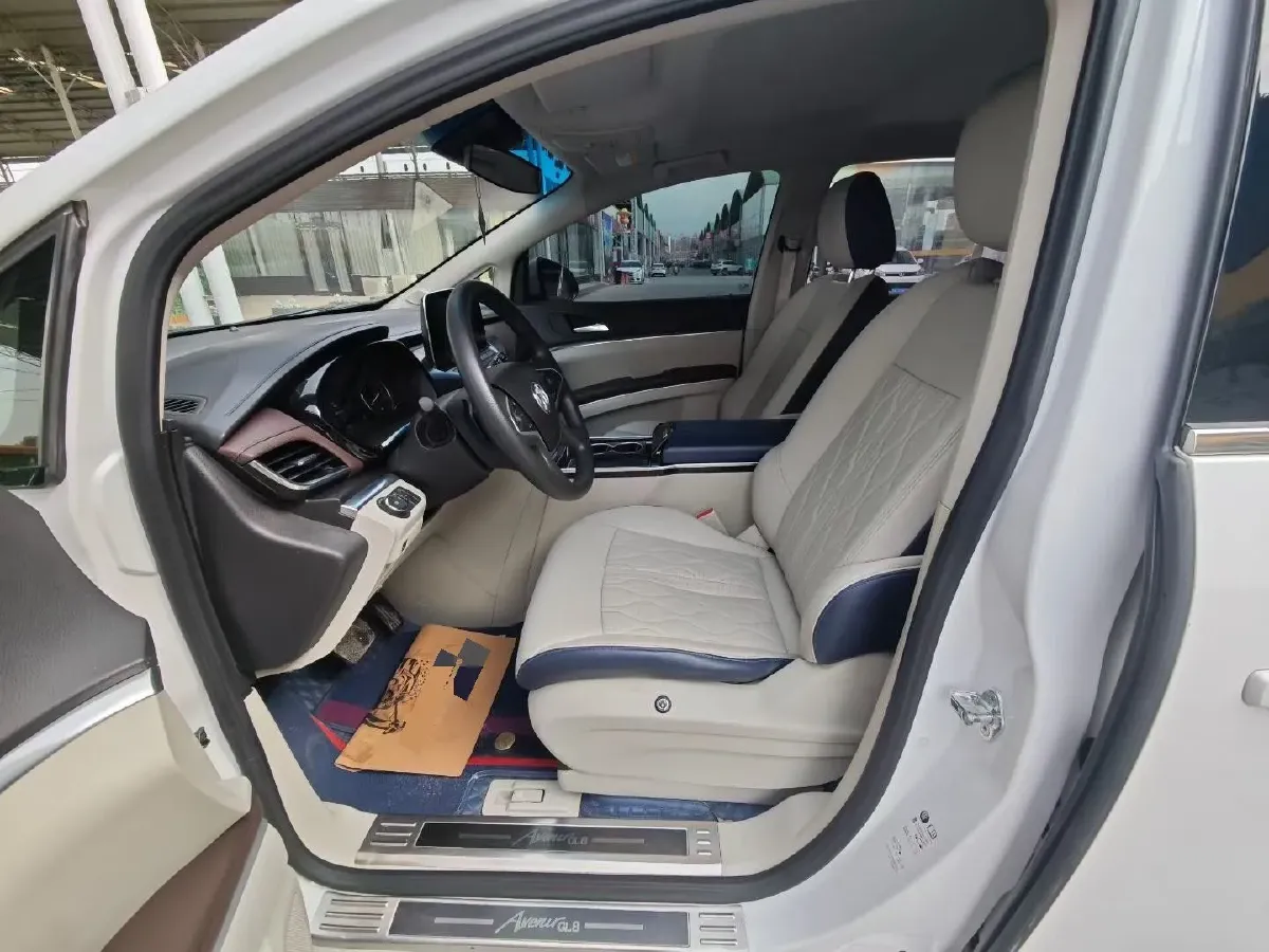 2021 Buick GL8 2.0T 237HP L4 9AT,autocango,china used car exporter,china ev exporter,chinese used car exporter,chinese used ev exporter