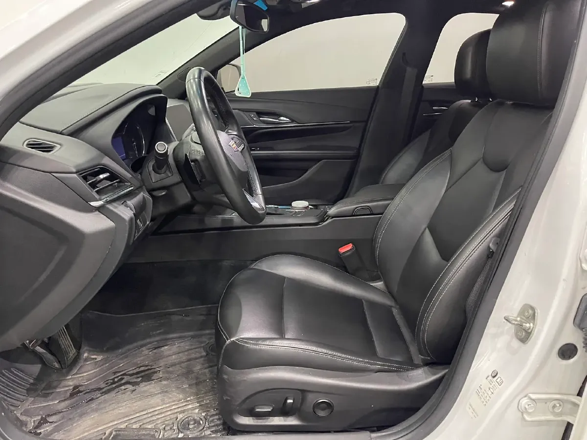 2023 Cadillac CT4 1.5T 211HP L4 8AT,autocango,china used car exporter,china ev exporter,chinese used car exporter,chinese used ev exporter