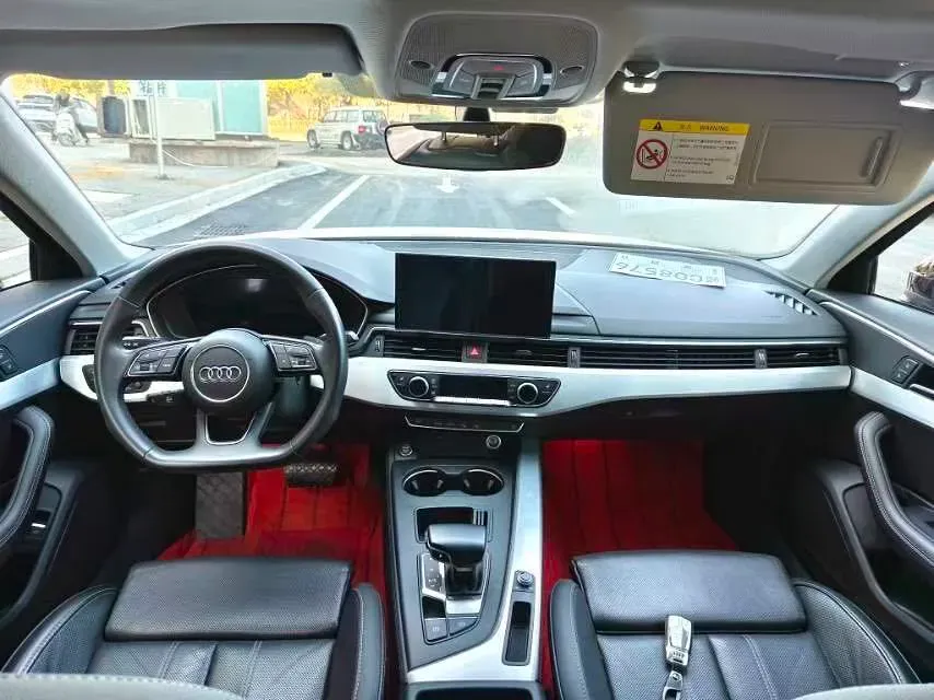 2022 Audi A4L 2.0T 190HP L4 7DCT,autocango,china used car exporter,china ev exporter,chinese used car exporter,chinese used ev exporter