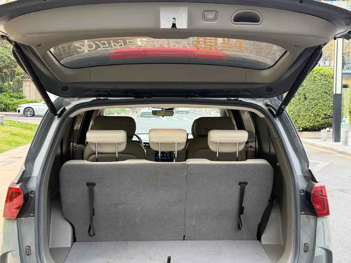 2021 Hyundai Custo 2.0T 236HP L4 8AT,autocango,china used car exporter,china ev exporter,chinese used car exporter,chinese used ev exporter