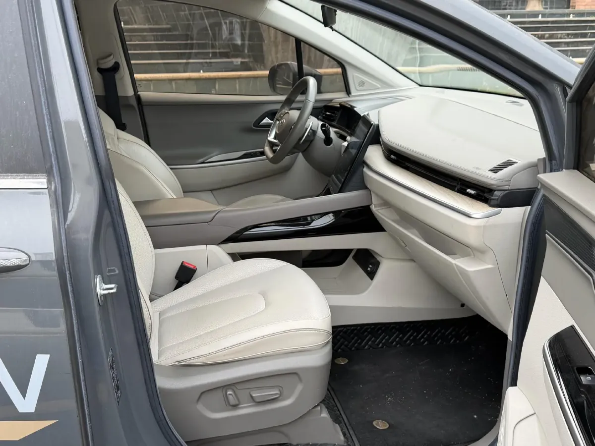 2021 Hyundai Custo 2.0T 236HP L4 8AT,autocango,china used car exporter,china ev exporter,chinese used car exporter,chinese used ev exporter