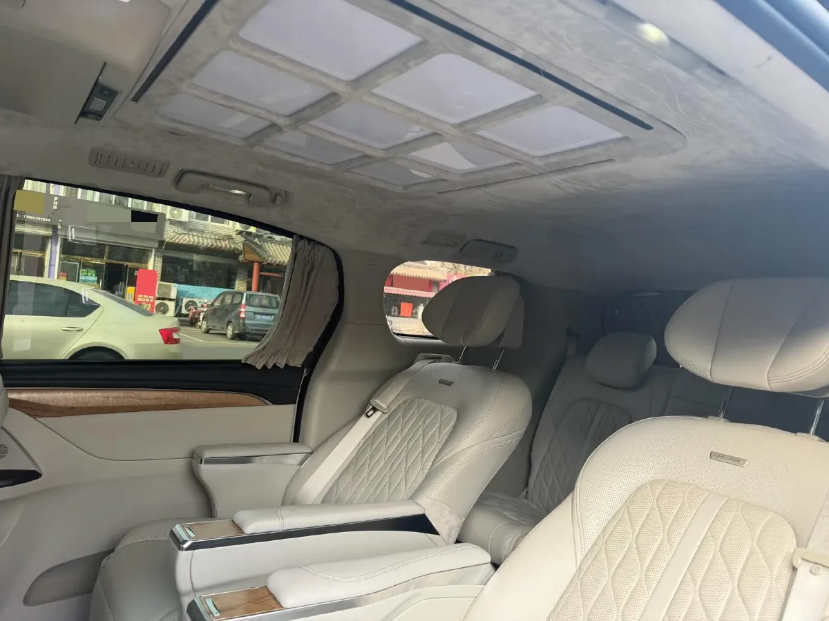 2018 Buick GL8 2.0T 260HP L4 6AT,autocango,china used car exporter,china ev exporter,chinese used car exporter,chinese used ev exporter