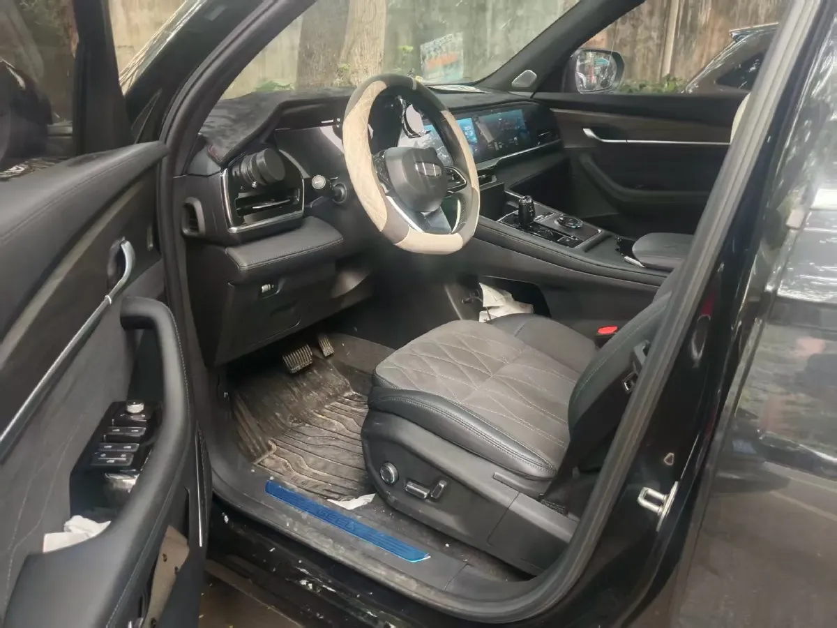 2025 Geely Monjaro 2.0T 238HP L4 8AT,autocango,china used car exporter,china ev exporter,chinese used car exporter,chinese used ev exporter