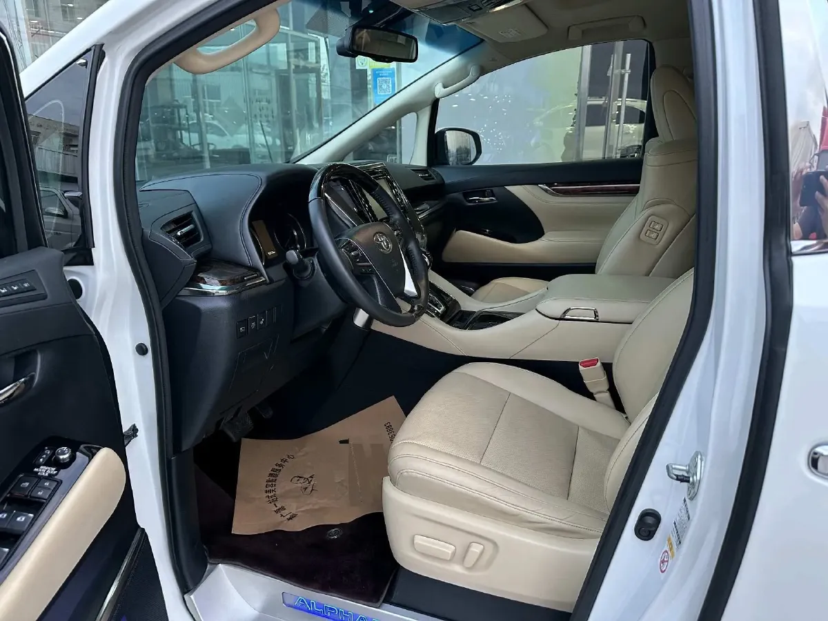 2018 Toyota Alphard 3.5L 301HP V6 8AT,autocango,china used car exporter,china ev exporter,chinese used car exporter,chinese used ev exporter