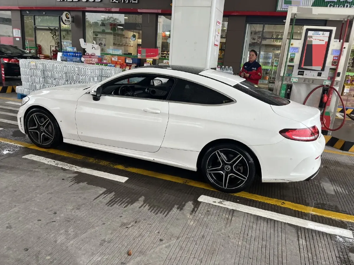 2020 Mercedes-Benz C Class 1.5T 184HP L4 9AT,autocango,china used car exporter,china ev exporter,chinese used car exporter,chinese used ev exporter