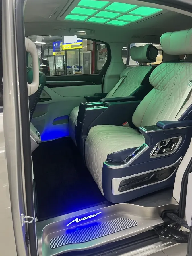 2021 Buick GL8 2.0T 237HP L4 9AT,autocango,china used car exporter,china ev exporter,chinese used car exporter,chinese used ev exporter